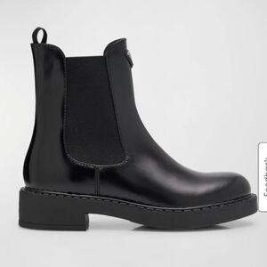 Prada Brushed Leather Black Pull On Chelsea Ankle Boot 8.5US 38.5 Never Worn